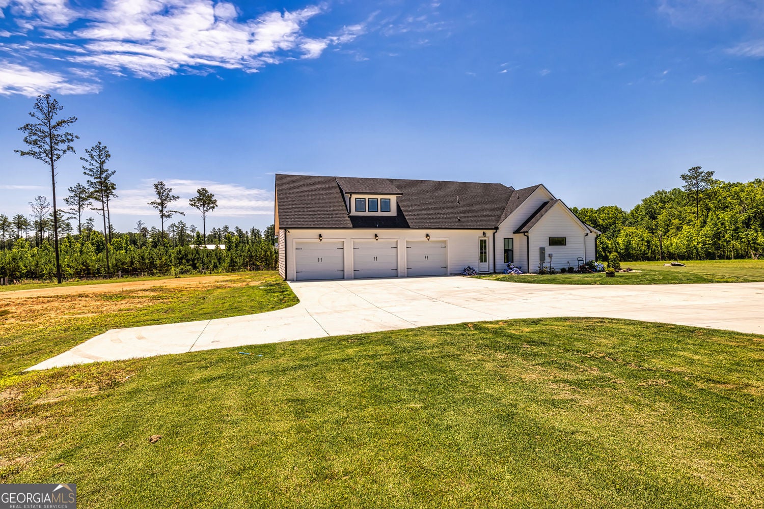 Senoia, Georgia, 30276, United States, 7 Bedrooms Bedrooms, ,6 BathroomsBathrooms,Residential,For Sale,1859097