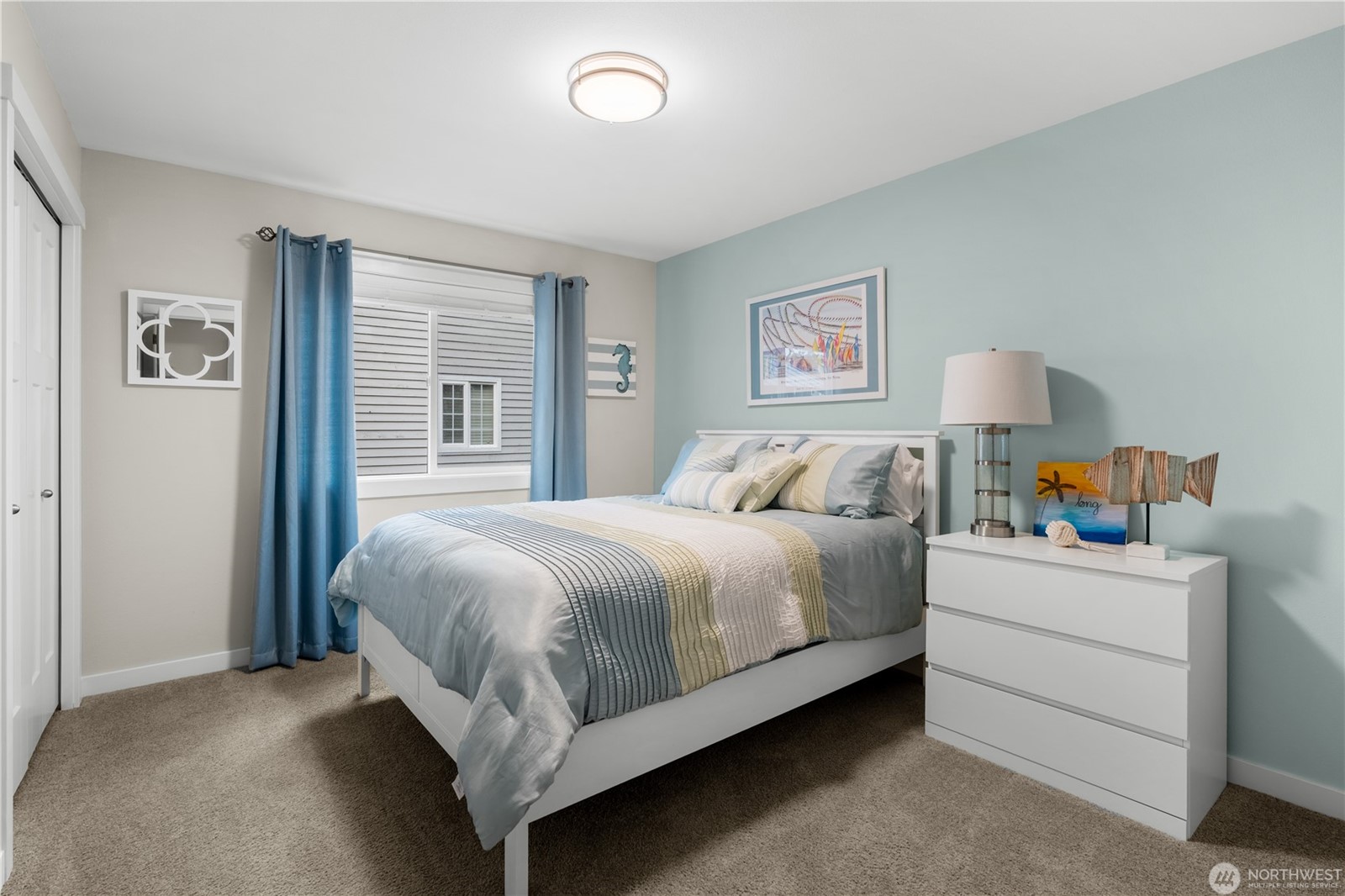 Long Beach, Washington, 98631, United States, 3 Bedrooms Bedrooms, ,2 BathroomsBathrooms,Residential,For Sale,2010385