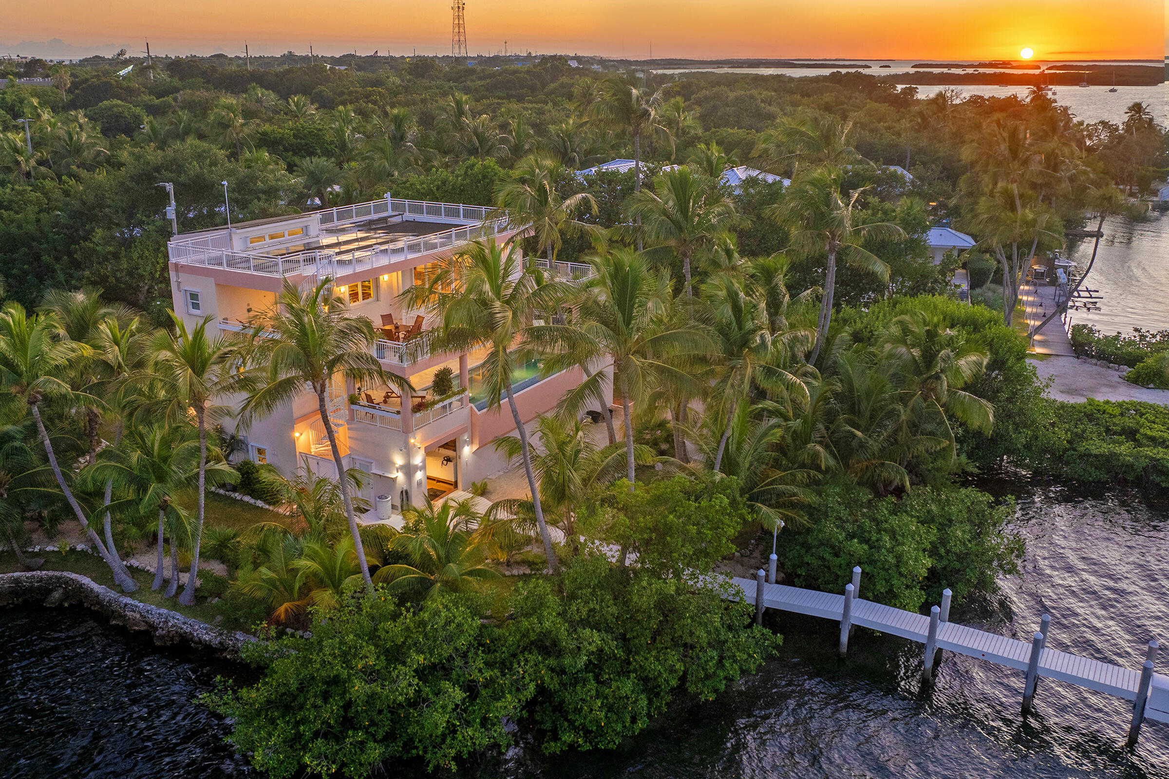 ISLAMORADA, Florida, 33036, United States, 3 Bedrooms Bedrooms, ,3 BathroomsBathrooms,Residential,For Sale,1997126