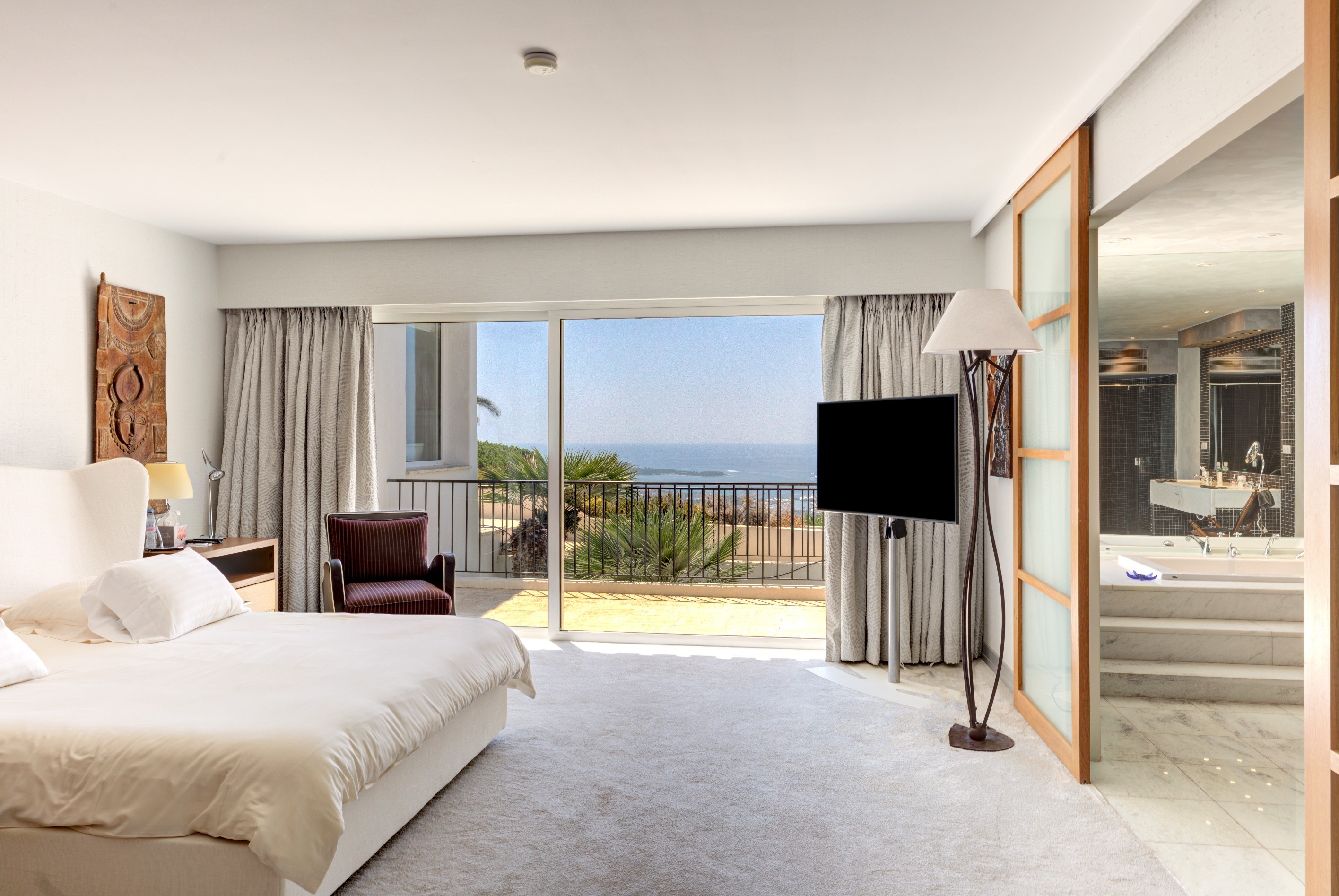  Cannes Californie luxury villa for sale with panoramic sea views, guest house a… - 物件實景
