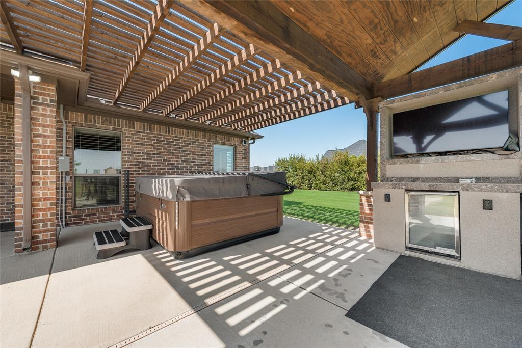 Terrell, Texas, 75160, United States, 4 Bedrooms Bedrooms, ,3 BathroomsBathrooms,Residential,For Sale,1978640