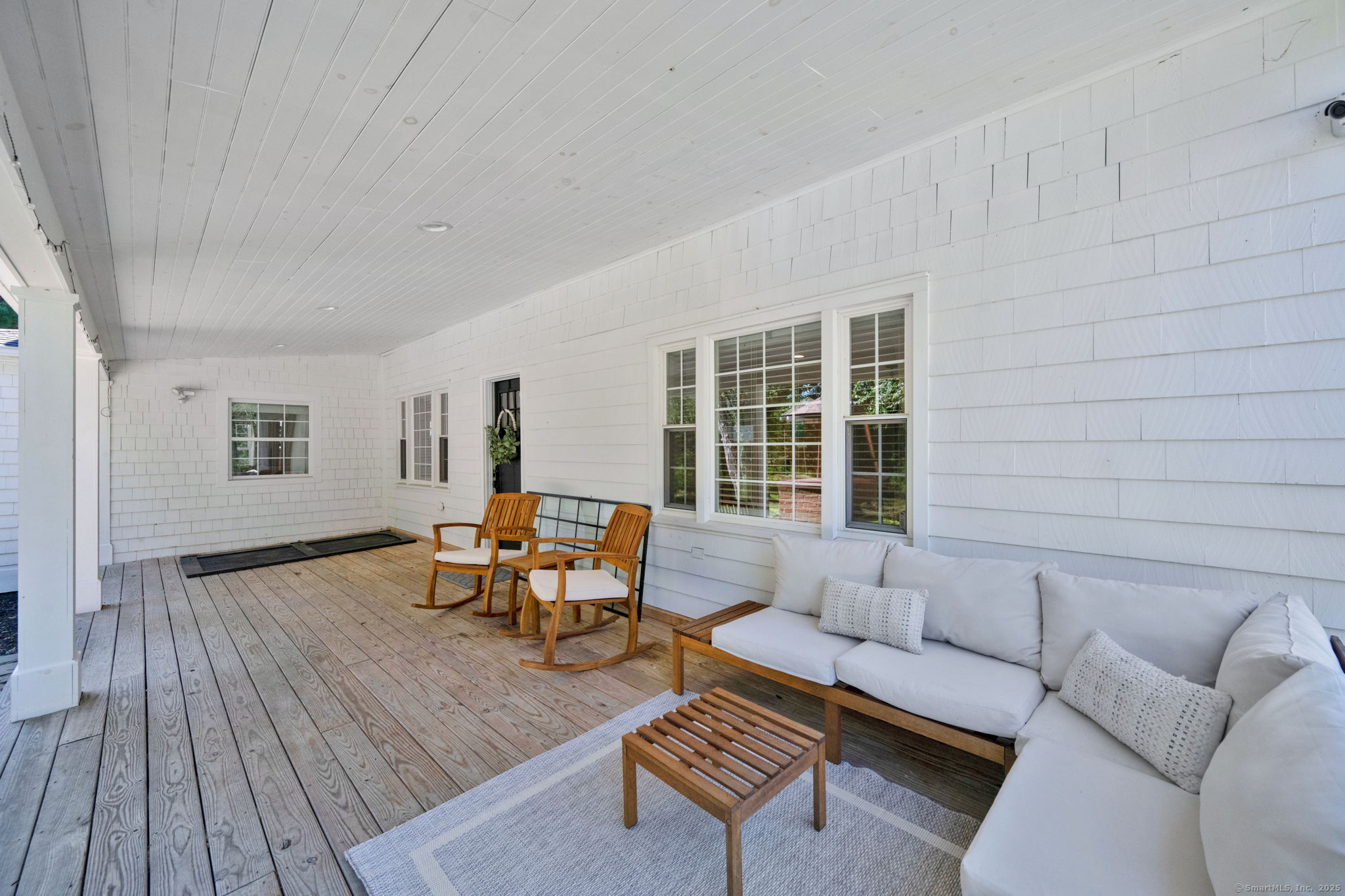 Pomfret, Connecticut, 06259, United States, 3 Bedrooms Bedrooms, ,3 BathroomsBathrooms,Residential,For Sale,1925586
