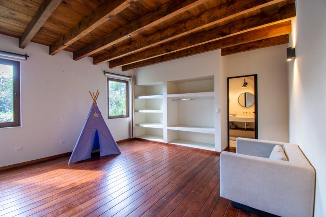 Capilla, San Miguel de Allende, Guanajuato, 37884, Mexico, 4 Bedrooms Bedrooms, ,6 BathroomsBathrooms,Residential,For Sale,Capilla,1621477