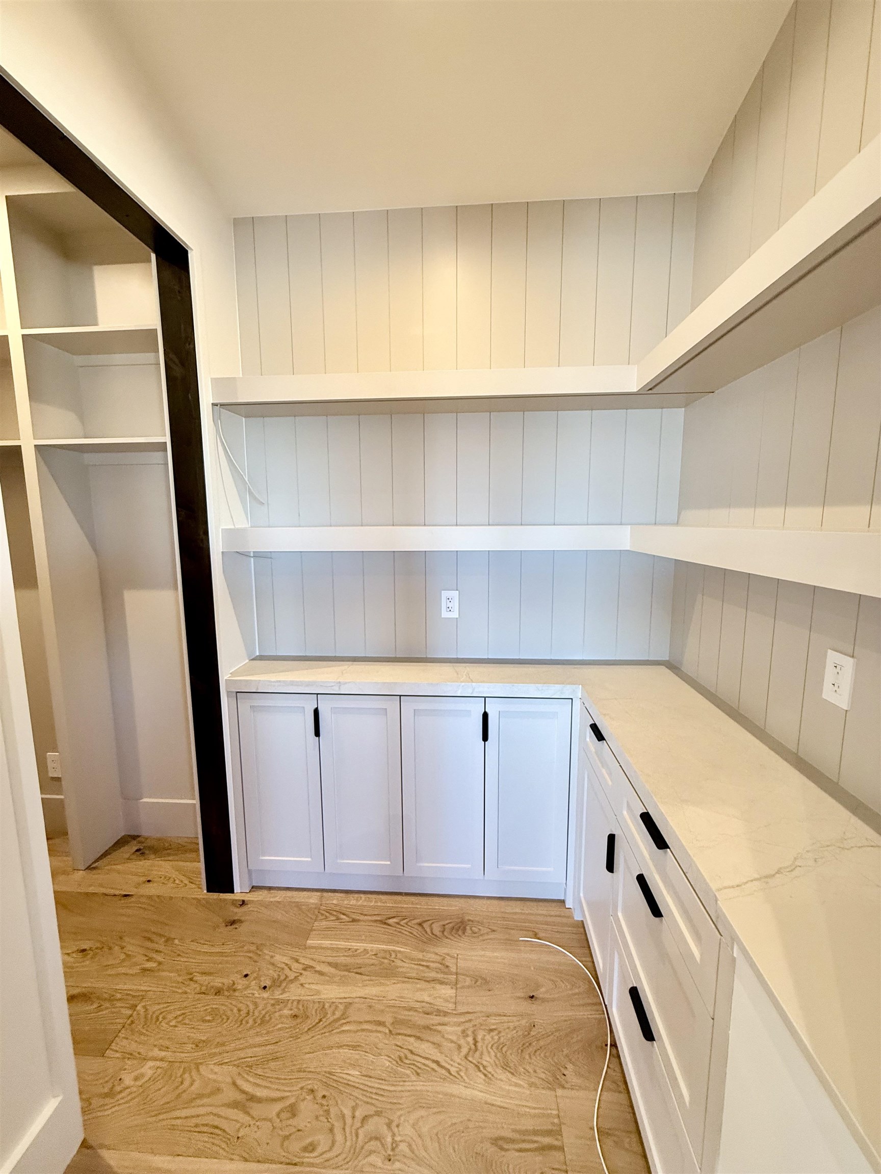 Truckee, California, 96161, United States, 5 Bedrooms Bedrooms, ,5 BathroomsBathrooms,Residential,For Sale,1992888