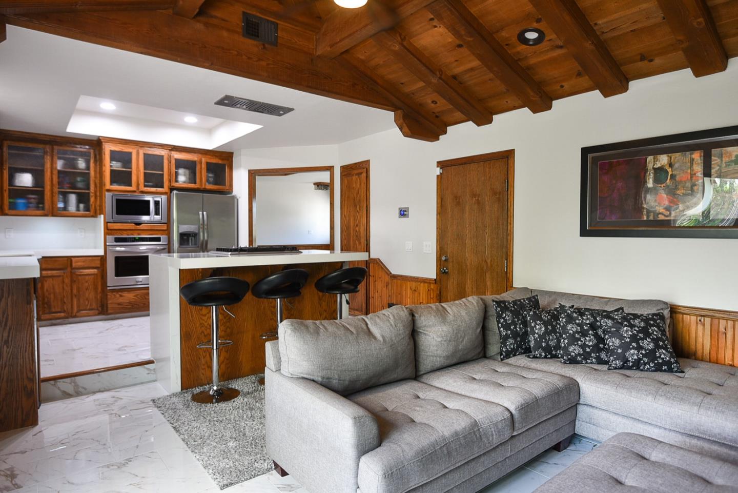 Hollister, California, 95023, United States, 3 Bedrooms Bedrooms, ,2 BathroomsBathrooms,Residential,For Sale,1983755