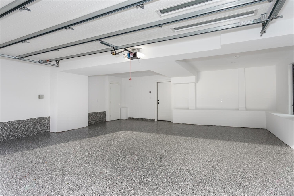 Needham, Massachusetts, 02494, United States, 5 Bedrooms Bedrooms, ,6 BathroomsBathrooms,Residential,For Sale,1991306