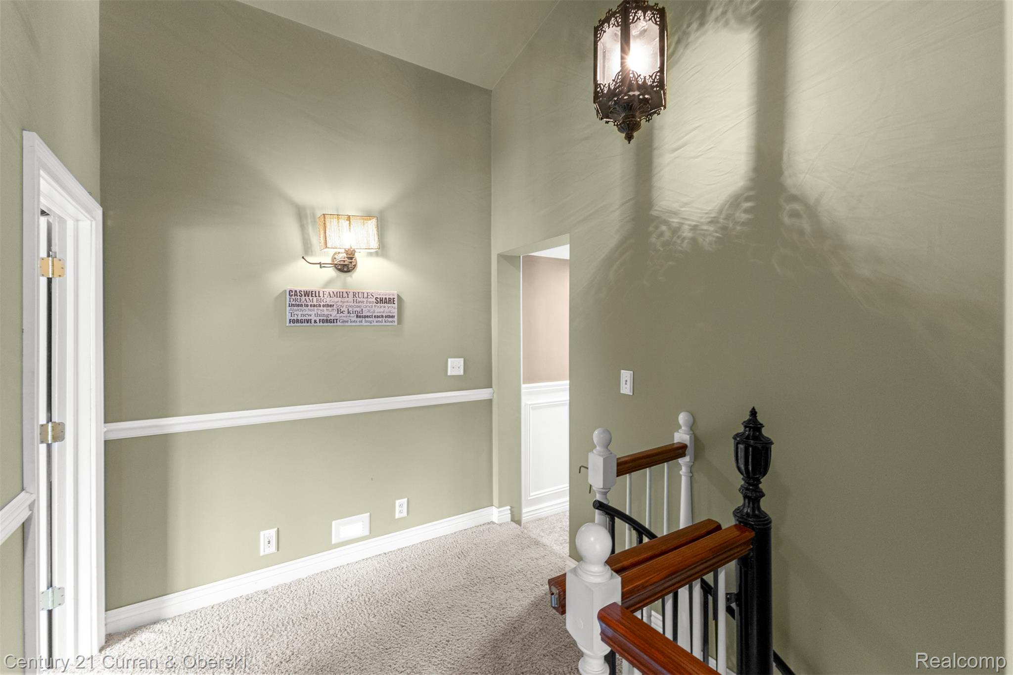 Allen Park, Michigan, 48101, United States, 4 Bedrooms Bedrooms, ,4 BathroomsBathrooms,Residential,For Sale,1982178