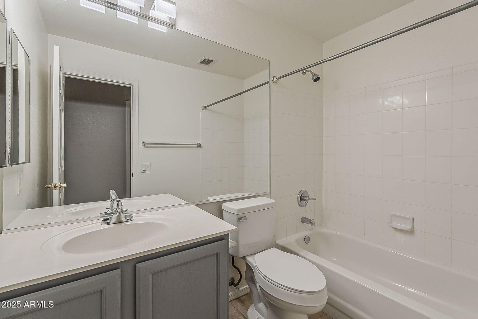 Phoenix, Arizona, 85044, United States, 3 Bedrooms Bedrooms, ,2 BathroomsBathrooms,Residential,For Sale,1938083