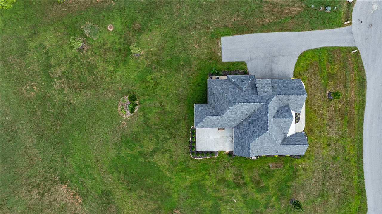 Bowling Green, Kentucky, 42103, United States, 5 Bedrooms Bedrooms, ,3 BathroomsBathrooms,Residential,For Sale,1752751