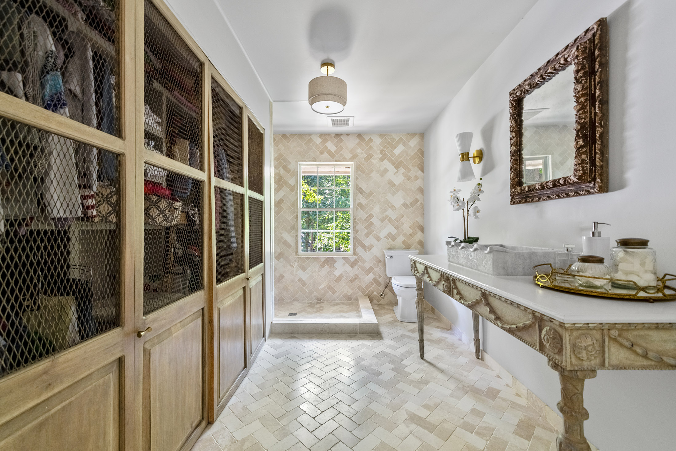  Beautifully Updated Colonial Residence - 物件實景