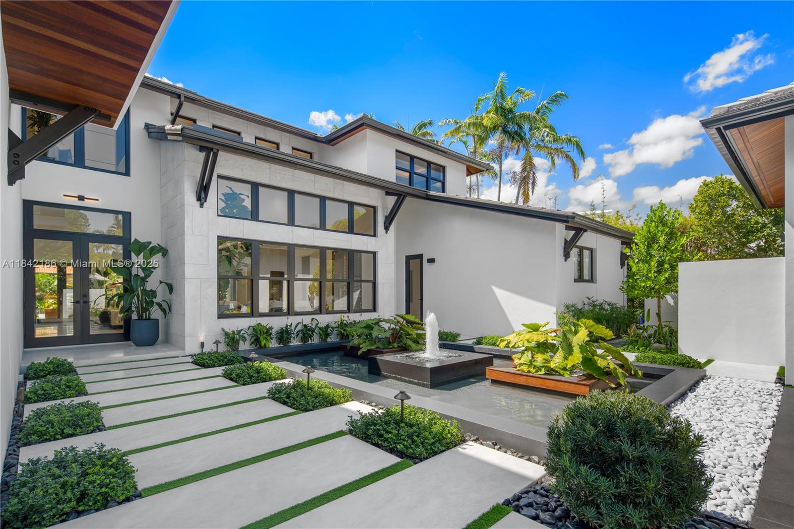 Miami, Florida, 33137, United States, 6 Bedrooms Bedrooms, ,7 BathroomsBathrooms,Residential,For Sale,1903270