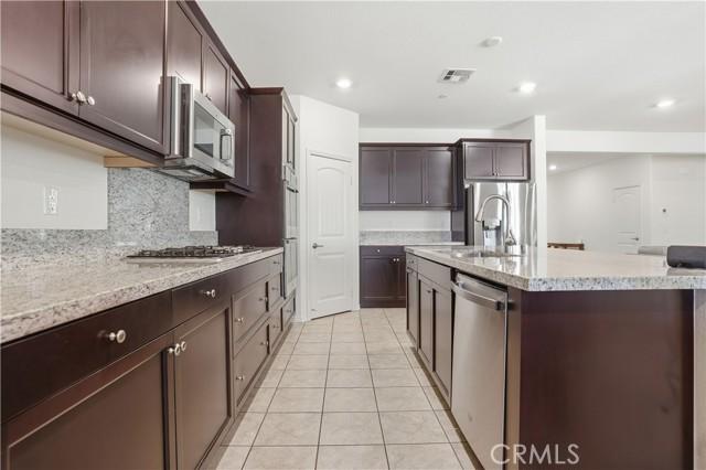 Menifee, California, 92585, United States, 4 Bedrooms Bedrooms, ,4 BathroomsBathrooms,Residential,For Sale,1985288