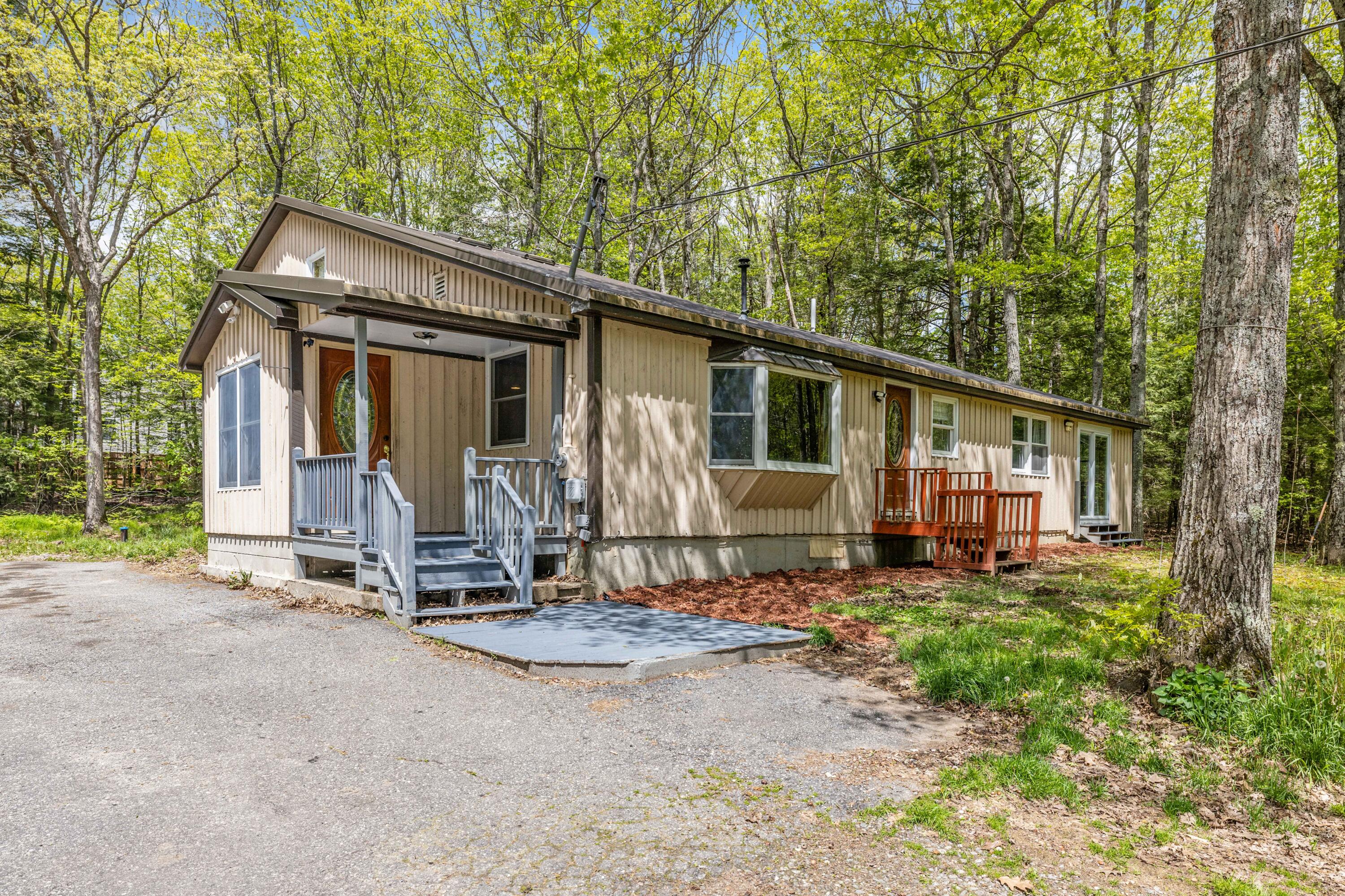 Topsham, Maine, 04086, United States, 4 Bedrooms Bedrooms, ,2 BathroomsBathrooms,Residential,For Sale,1838332