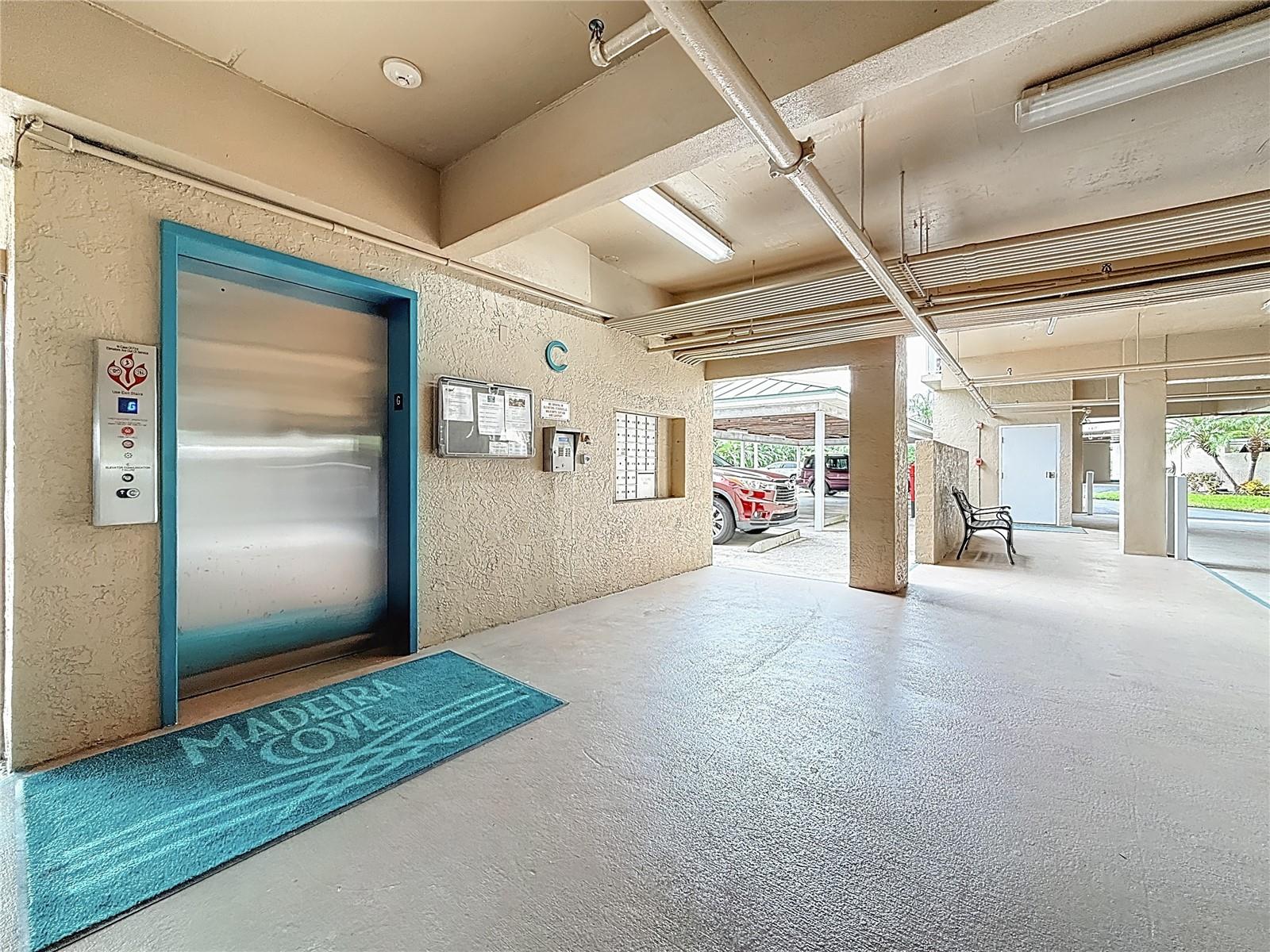 Madeira Beach, Florida, 33708, United States, 2 Bedrooms Bedrooms, ,2 BathroomsBathrooms,Residential,For Sale,1985682