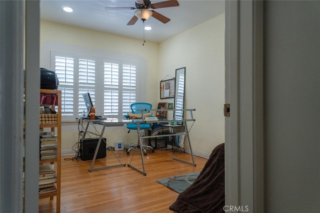 Los Angeles, California, 90008, United States, 3 Bedrooms Bedrooms, ,3 BathroomsBathrooms,Residential,For Sale,2006146