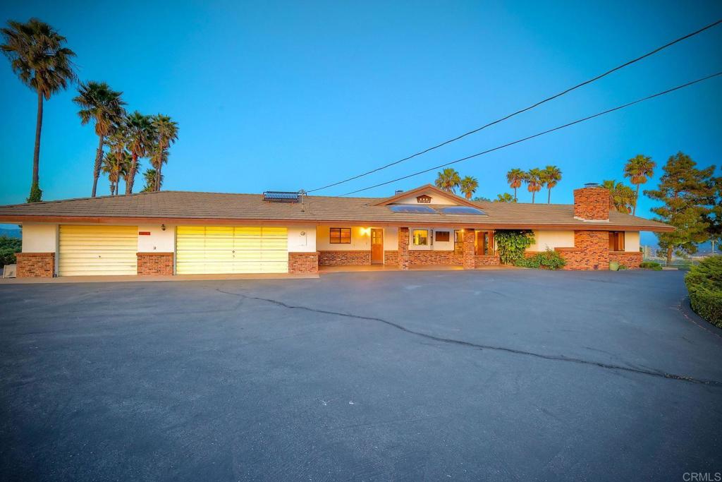 576 Camino De La Cima, San Marcos, California, 92078, United States, 5 Bedrooms Bedrooms, ,4 BathroomsBathrooms,Residential,For Sale,576 Camino De La Cima,1622114