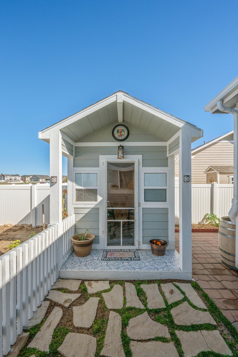 Cheyenne, Wyoming, 82001, United States, 5 Bedrooms Bedrooms, ,3 BathroomsBathrooms,Residential,For Sale,1994195