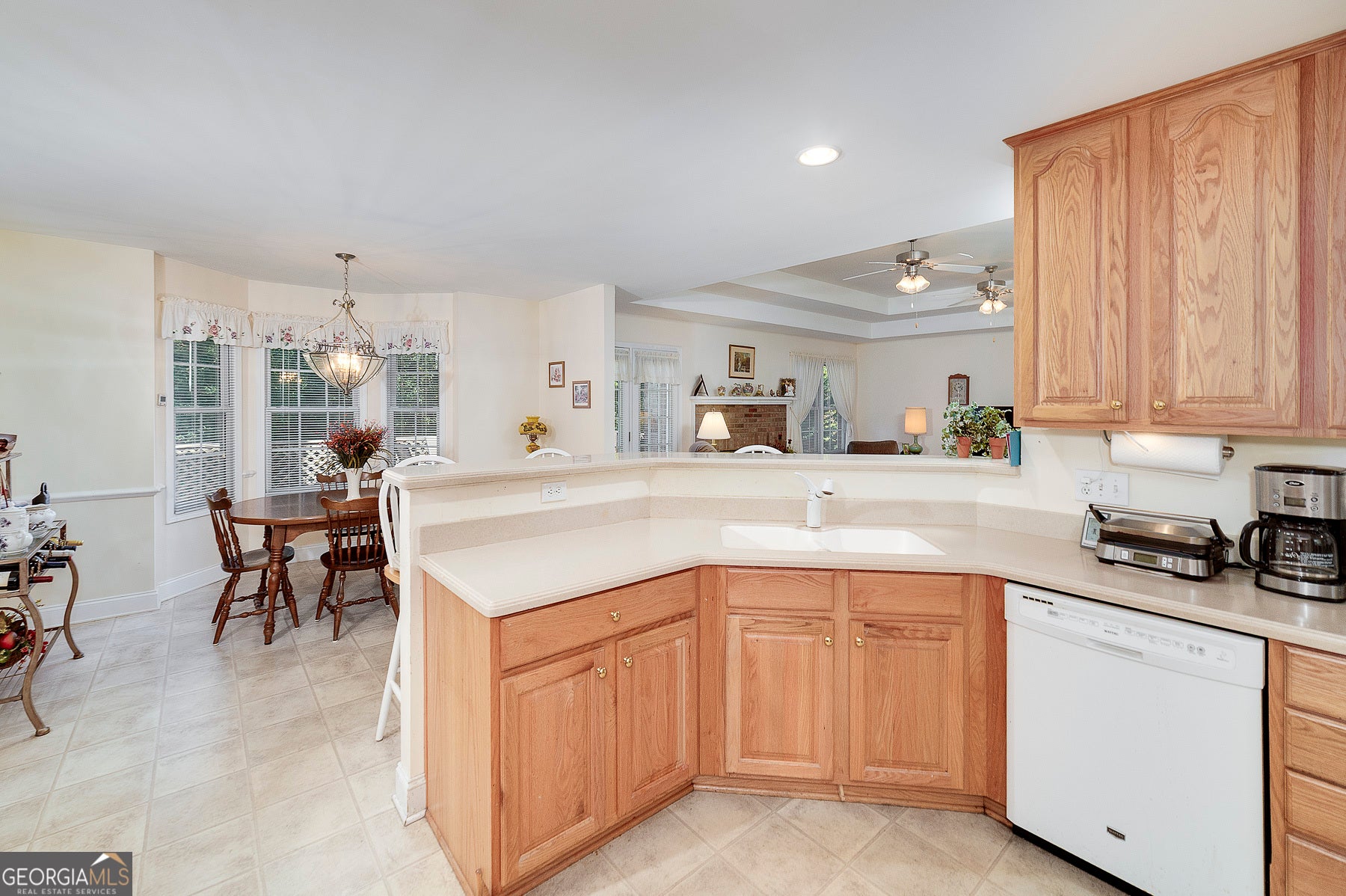 Hampton, Georgia, 30228, United States, 4 Bedrooms Bedrooms, ,3 BathroomsBathrooms,Residential,For Sale,1986841