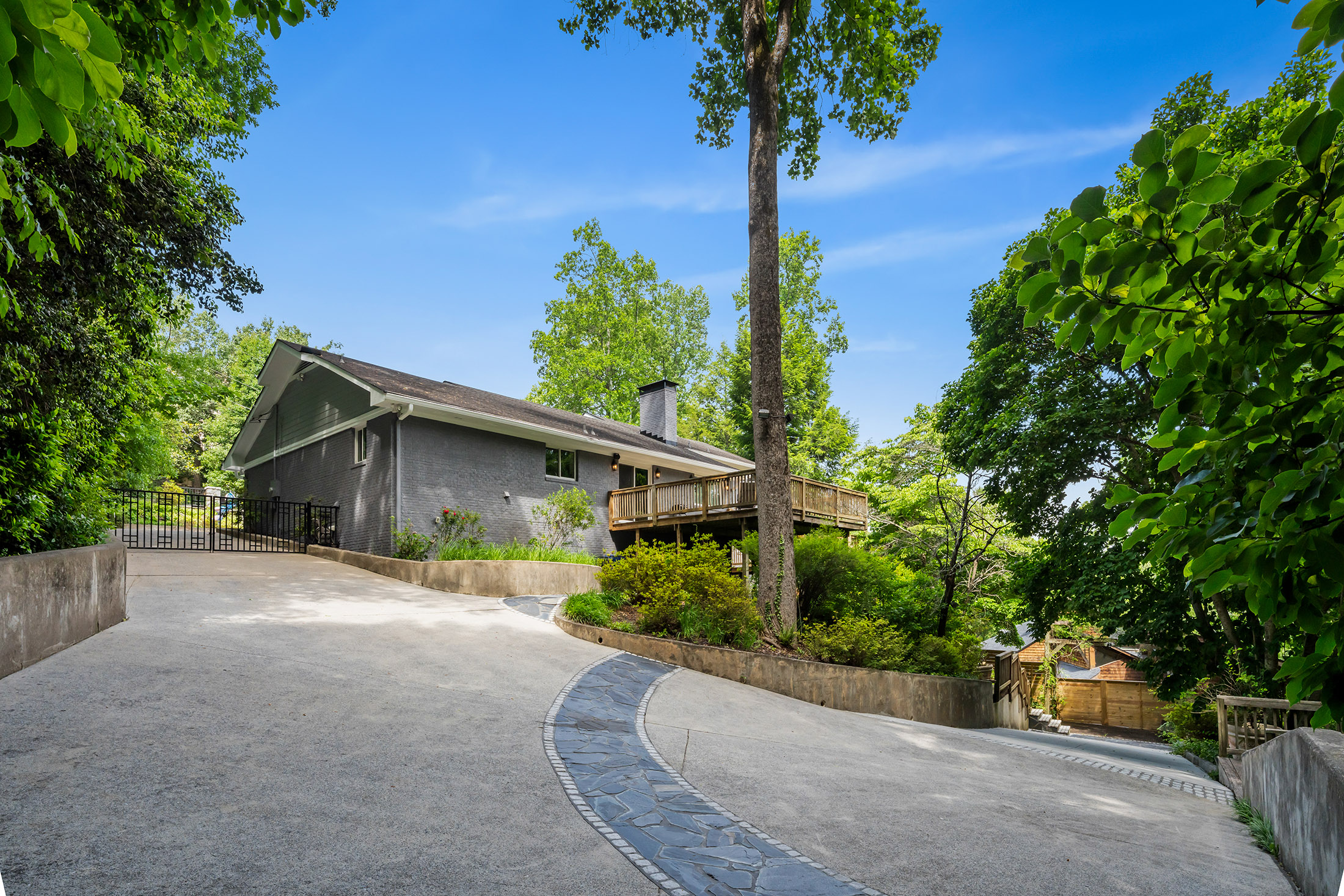  Extensively Renovated Ranch in the Heart of Chastain Park - 物件實景