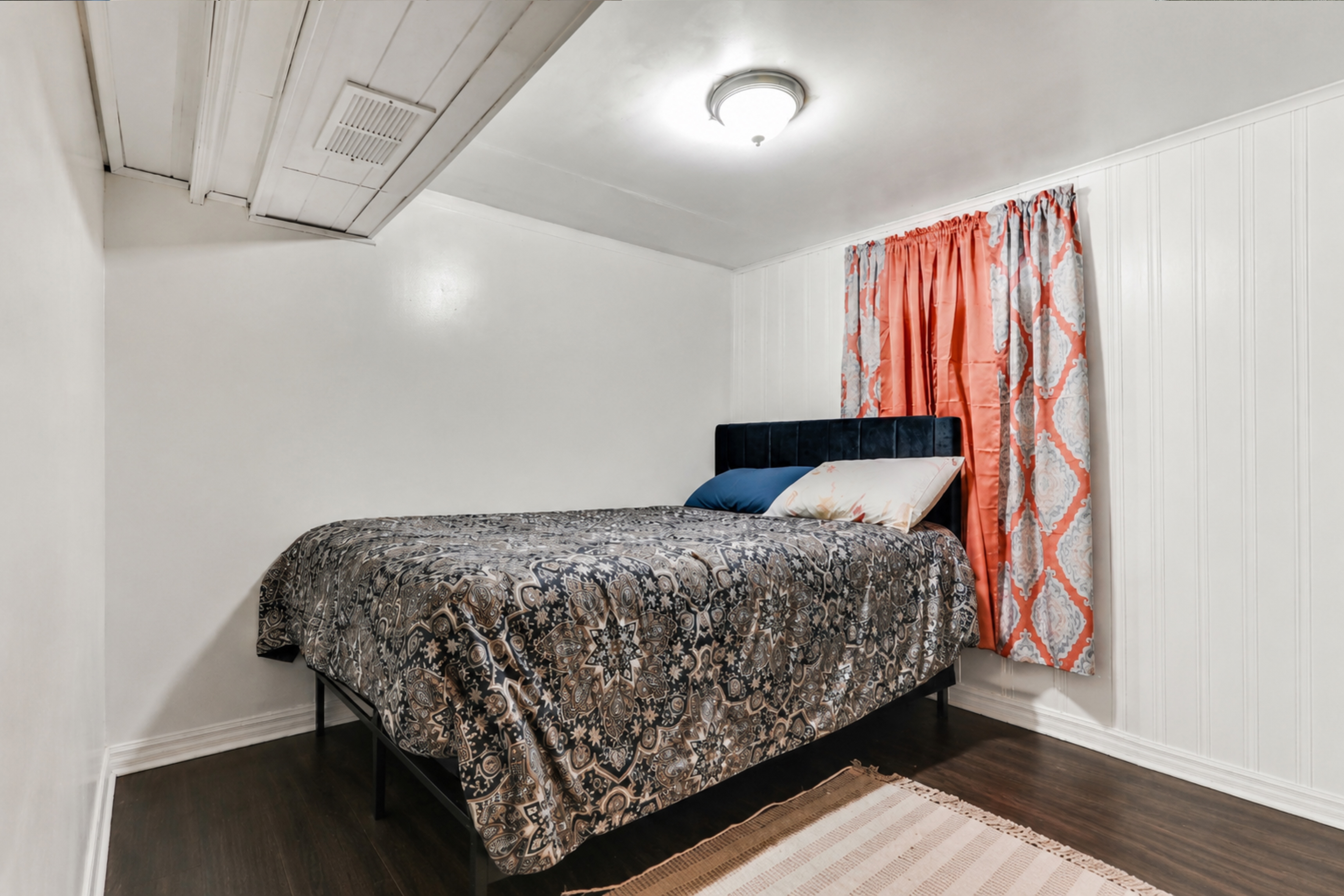 Queens Village, New York, 11429, United States, 4 Bedrooms Bedrooms, ,3 BathroomsBathrooms,Residential,For Sale,2048464