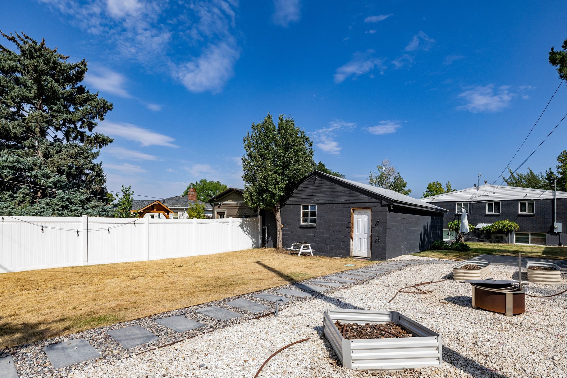  Updated Millcreek Home with Space to Make It Your Own - 物件實景