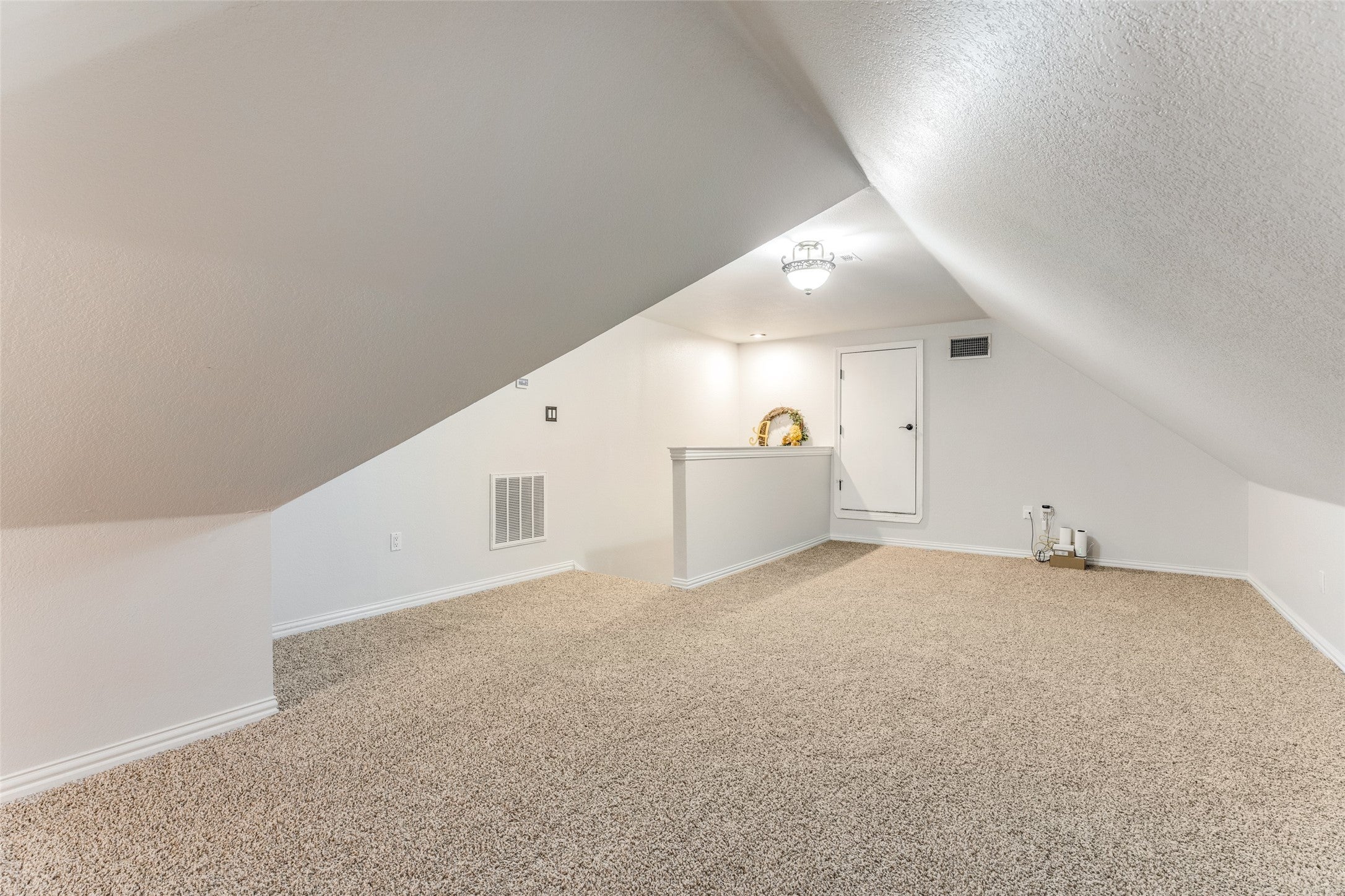 Haslet, Texas, 76052, United States, 4 Bedrooms Bedrooms, ,3 BathroomsBathrooms,Residential,For Sale,1975135