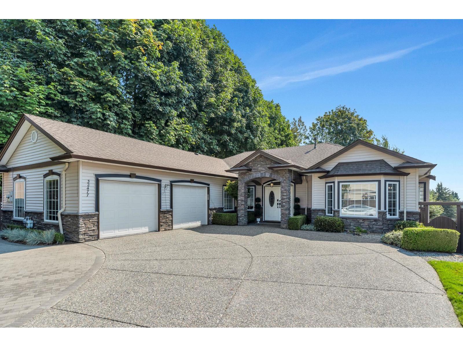 MISSION, British Columbia, V2V 7P7, CA, 4 Bedrooms Bedrooms, ,3 BathroomsBathrooms,Residential,For Sale,1949484