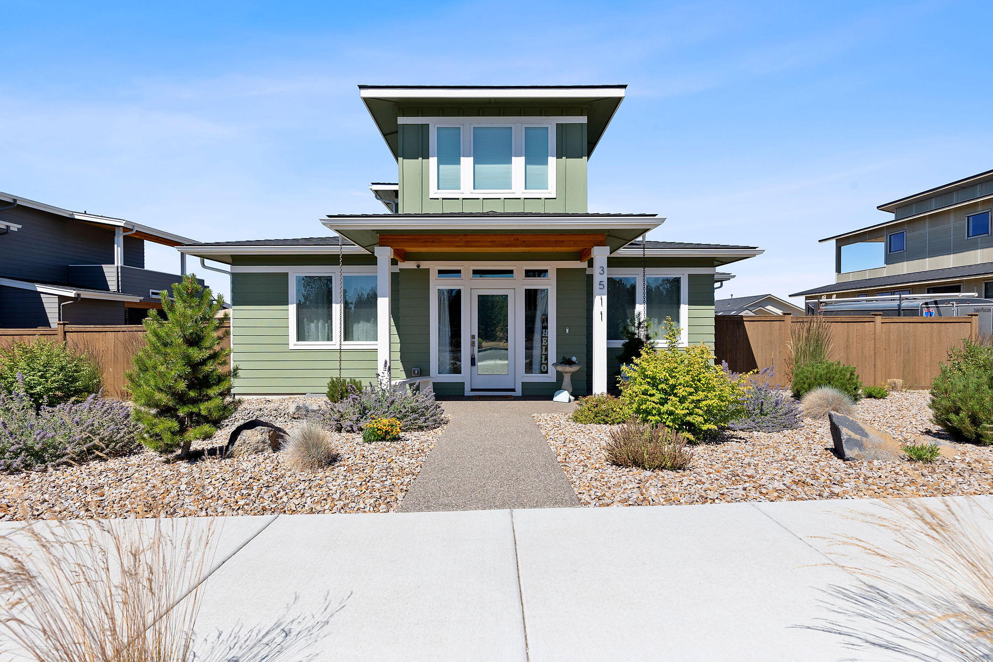 Redmond, Oregon, 97756, United States, 3 Bedrooms Bedrooms, ,3 BathroomsBathrooms,Residential,For Sale,1896821