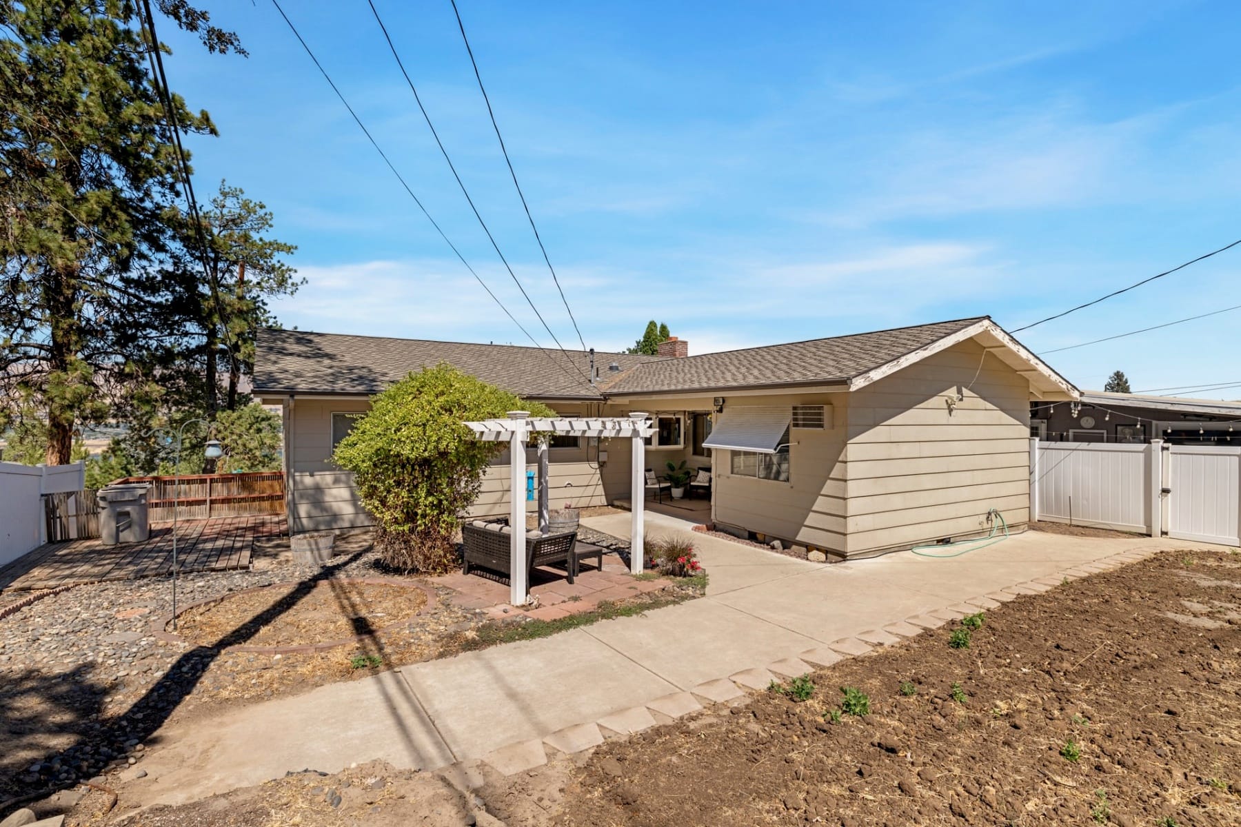  526 E SCENIC DR The Dalles, OR 97058 - 物件實景