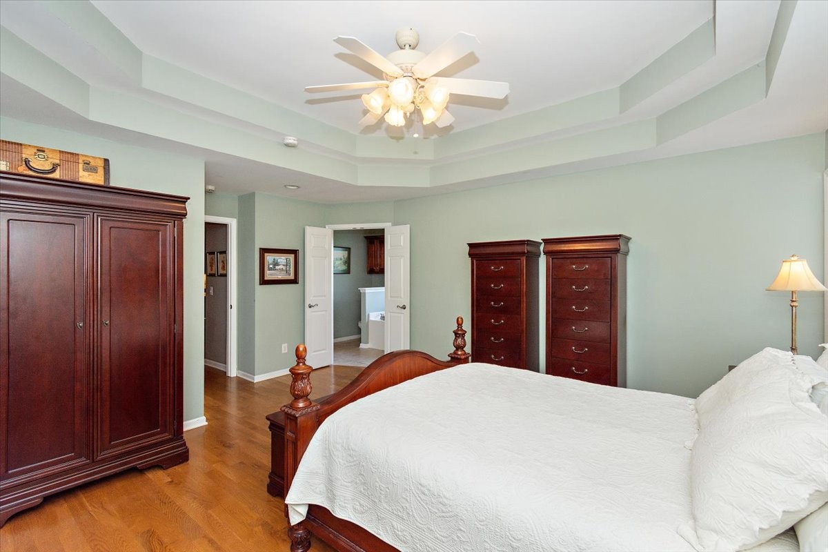 Columbia, Tennessee, 38401, United States, 4 Bedrooms Bedrooms, ,3 BathroomsBathrooms,Residential,For Sale,1897603