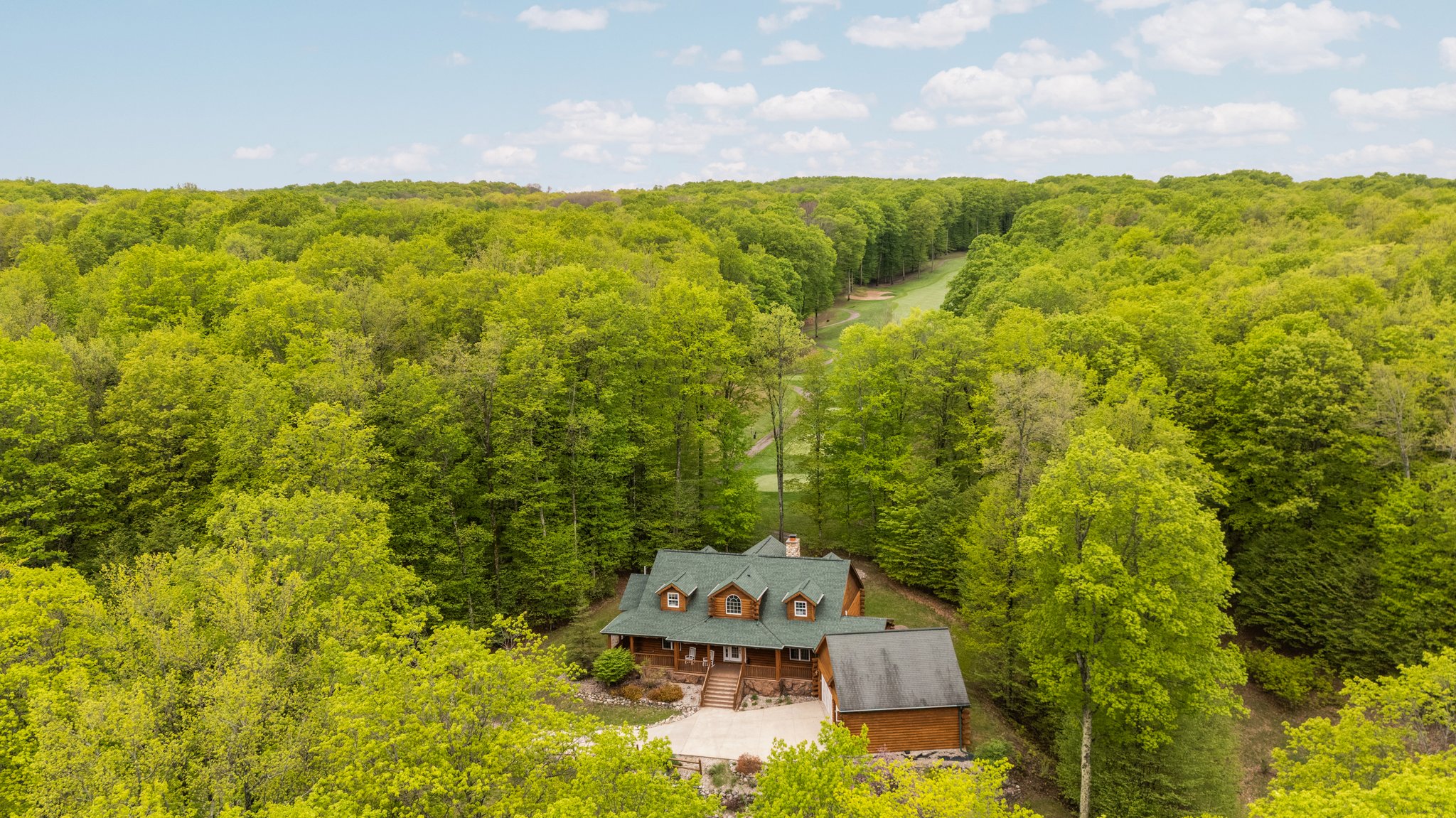 Bellaire, Michigan, 49615, United States, 5 Bedrooms Bedrooms, ,4 BathroomsBathrooms,Residential,For Sale,1826987