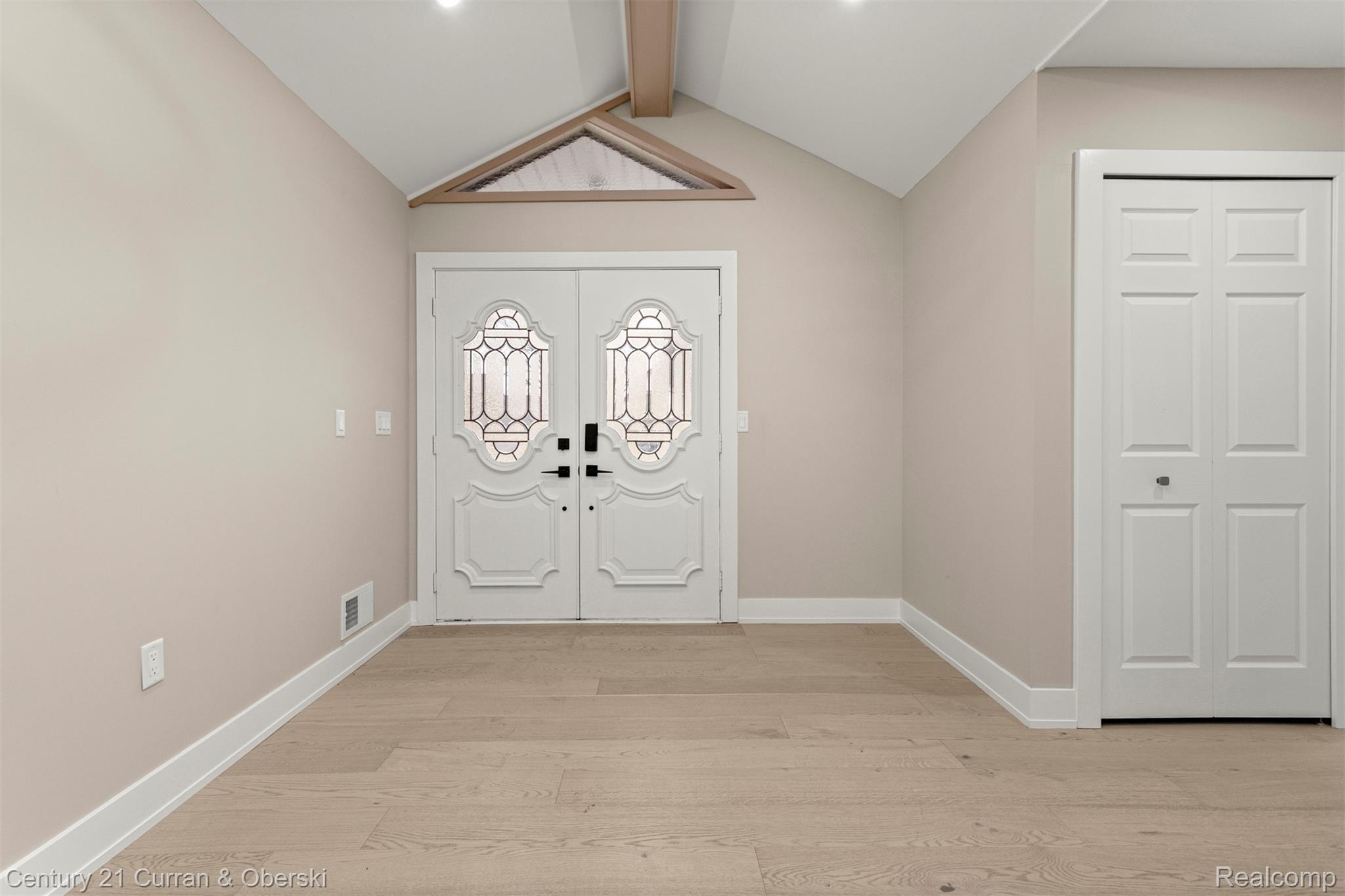 Livonia, Michigan, 48152, United States, 3 Bedrooms Bedrooms, ,3 BathroomsBathrooms,Residential,For Sale,2011700