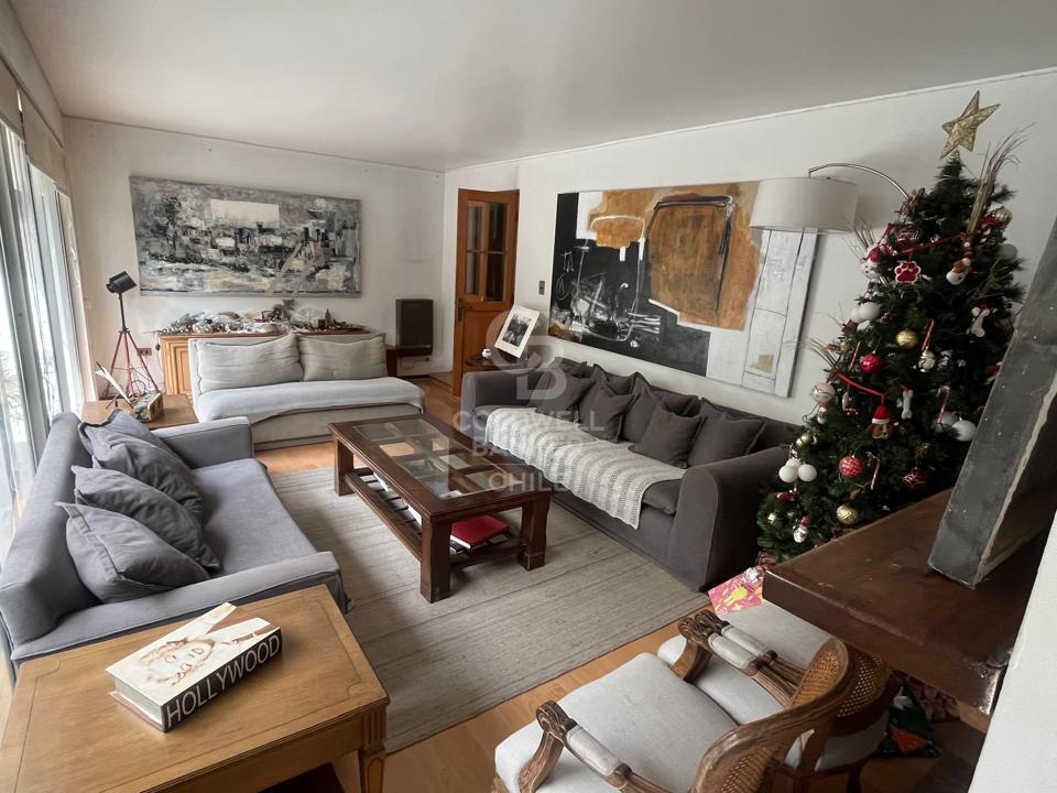 Lo Barnechea, Chile, 5 Bedrooms Bedrooms, ,3 BathroomsBathrooms,Residential,For Sale,1736947