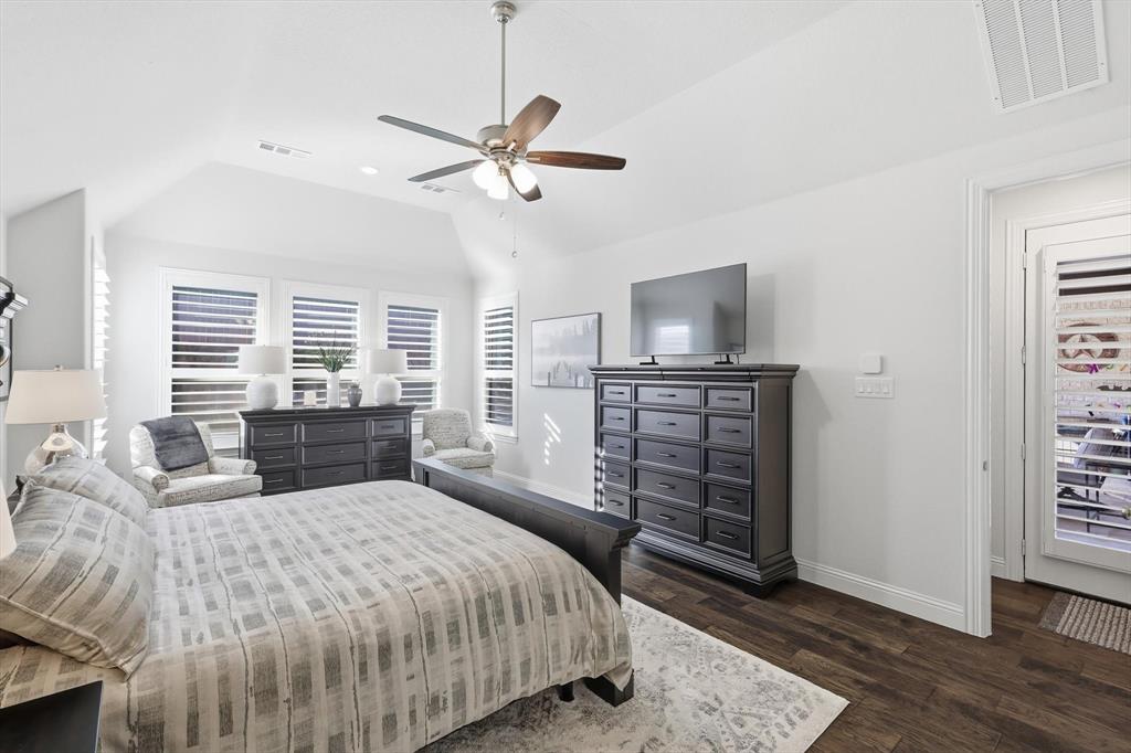 Little Elm, Texas, 75068, United States, 4 Bedrooms Bedrooms, ,4 BathroomsBathrooms,Residential,For Sale,1985757