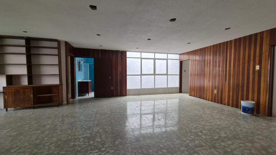 Iztacalco, Ciudad de México, 08200, Mexico, 9 Bedrooms Bedrooms, ,3 BathroomsBathrooms,Residential,For Sale,1918570