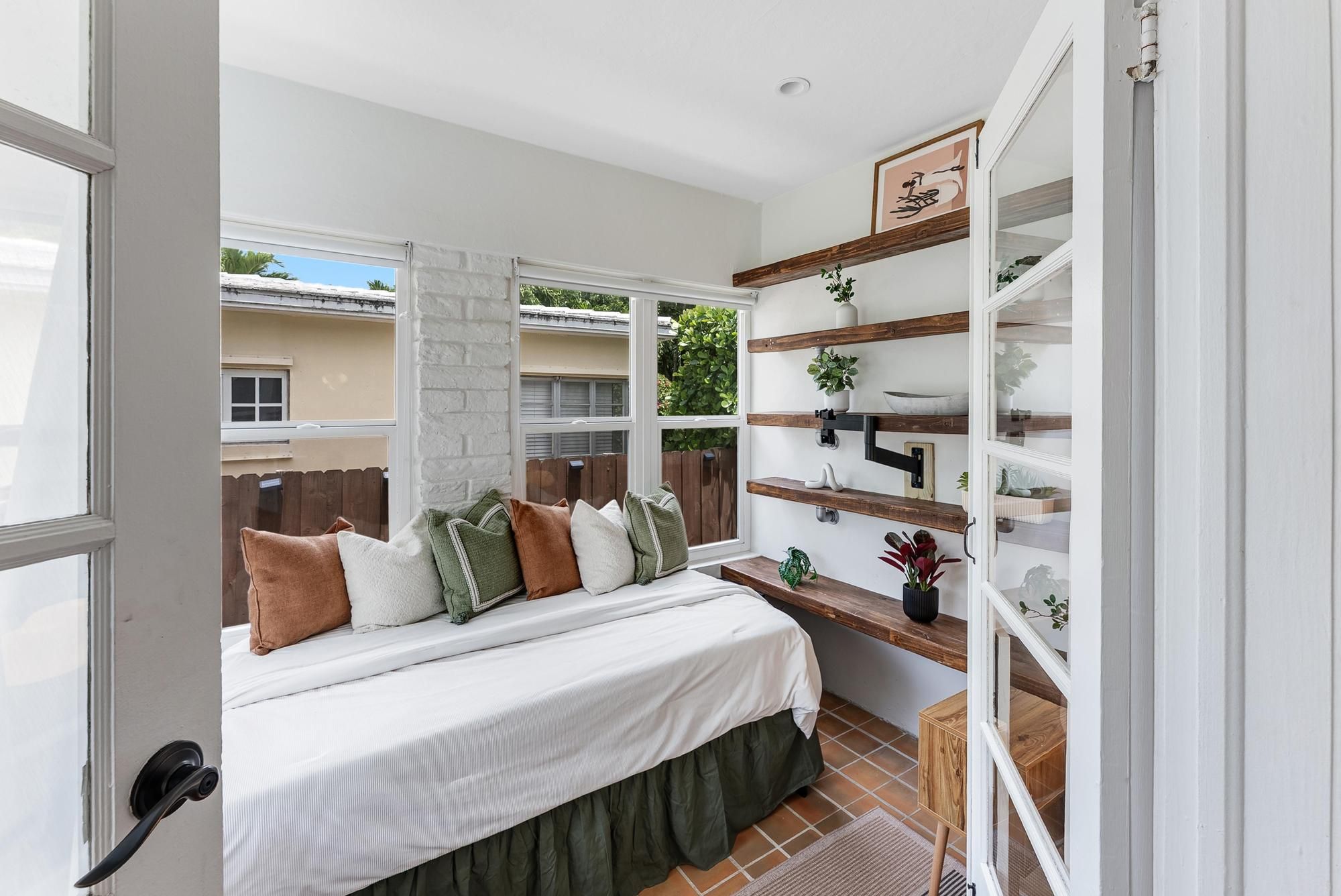  784 NE 71st St, Miami, FL, 33138 - 物件實景