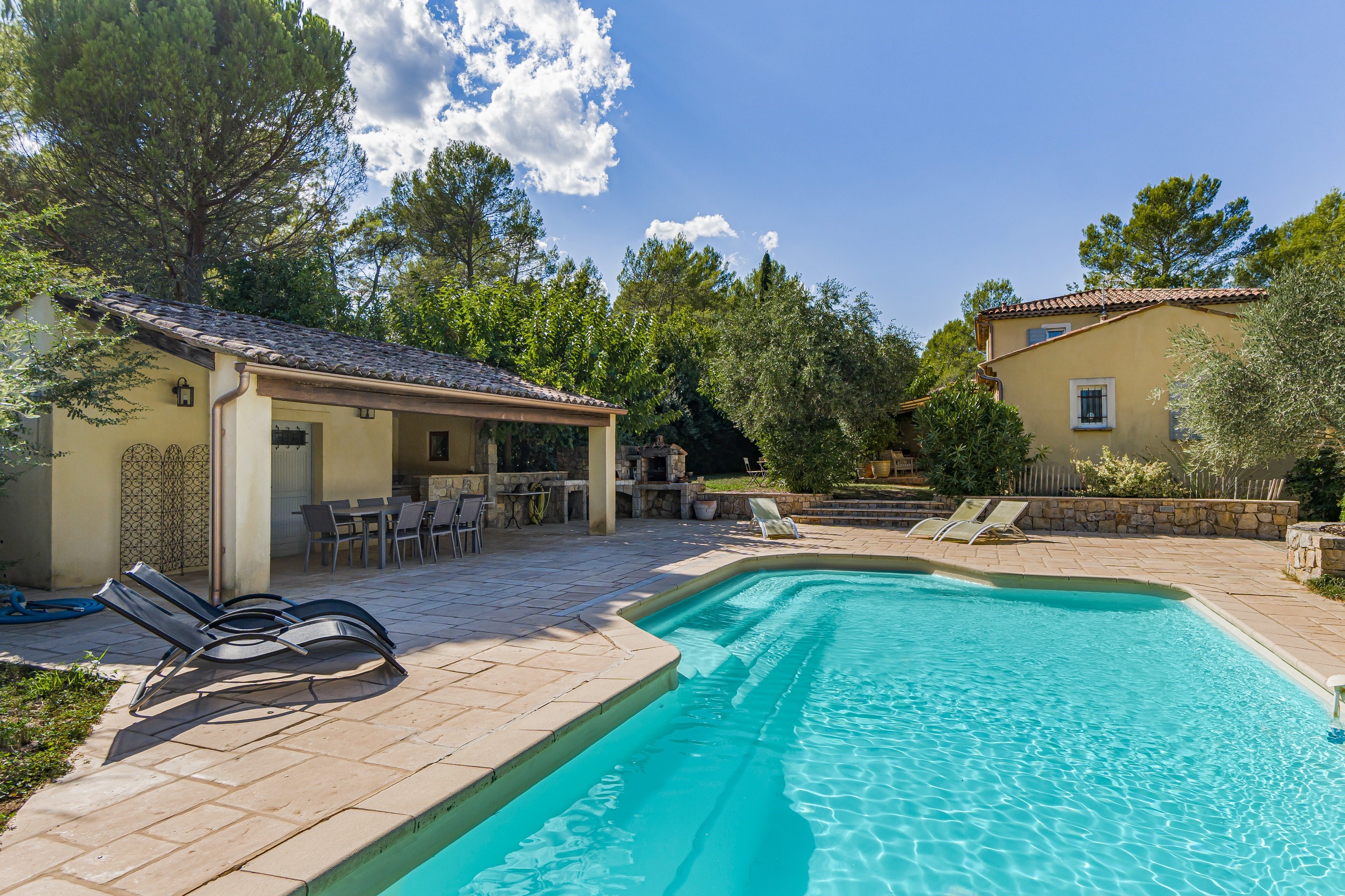  Fayence, 260 sqm Provençal villa with pool, independent studio and 3,800 sqm gr… - 物件實景