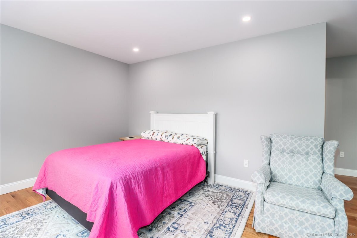 New Milford, Connecticut, 06776, United States, 2 Bedrooms Bedrooms, ,3 BathroomsBathrooms,Residential,For Sale,1875818