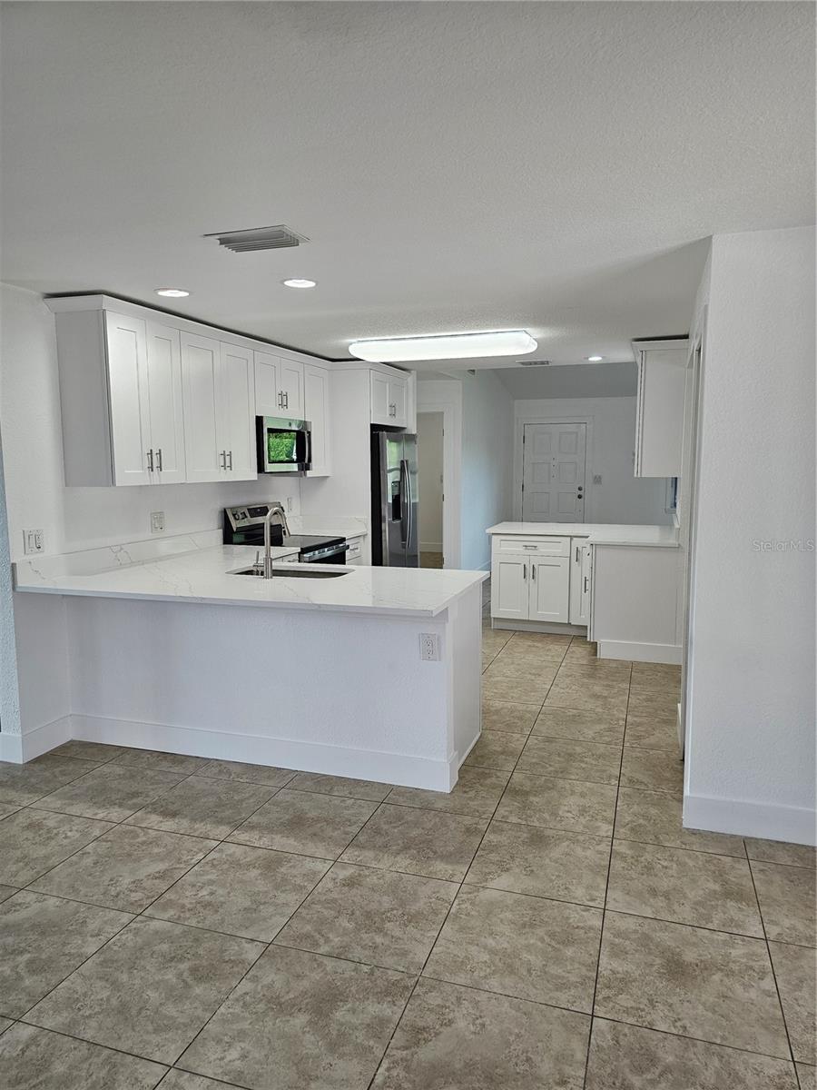 Largo, Florida, 33773, United States, 3 Bedrooms Bedrooms, ,2 BathroomsBathrooms,Residential,For Sale,1870302