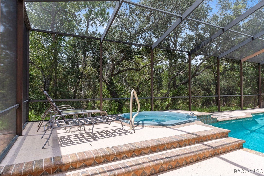 Homosassa, Florida, 34446, United States, 5 Bedrooms Bedrooms, ,4 BathroomsBathrooms,Residential,For Sale,1916240