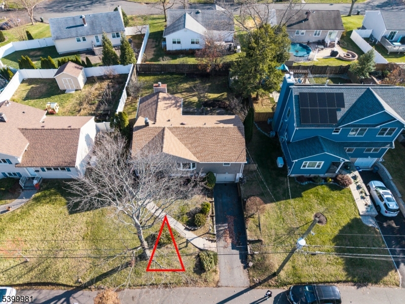 Fanwood Boro, New Jersey, 07023, United States, 3 Bedrooms Bedrooms, ,2 BathroomsBathrooms,Residential,For Sale,2001690