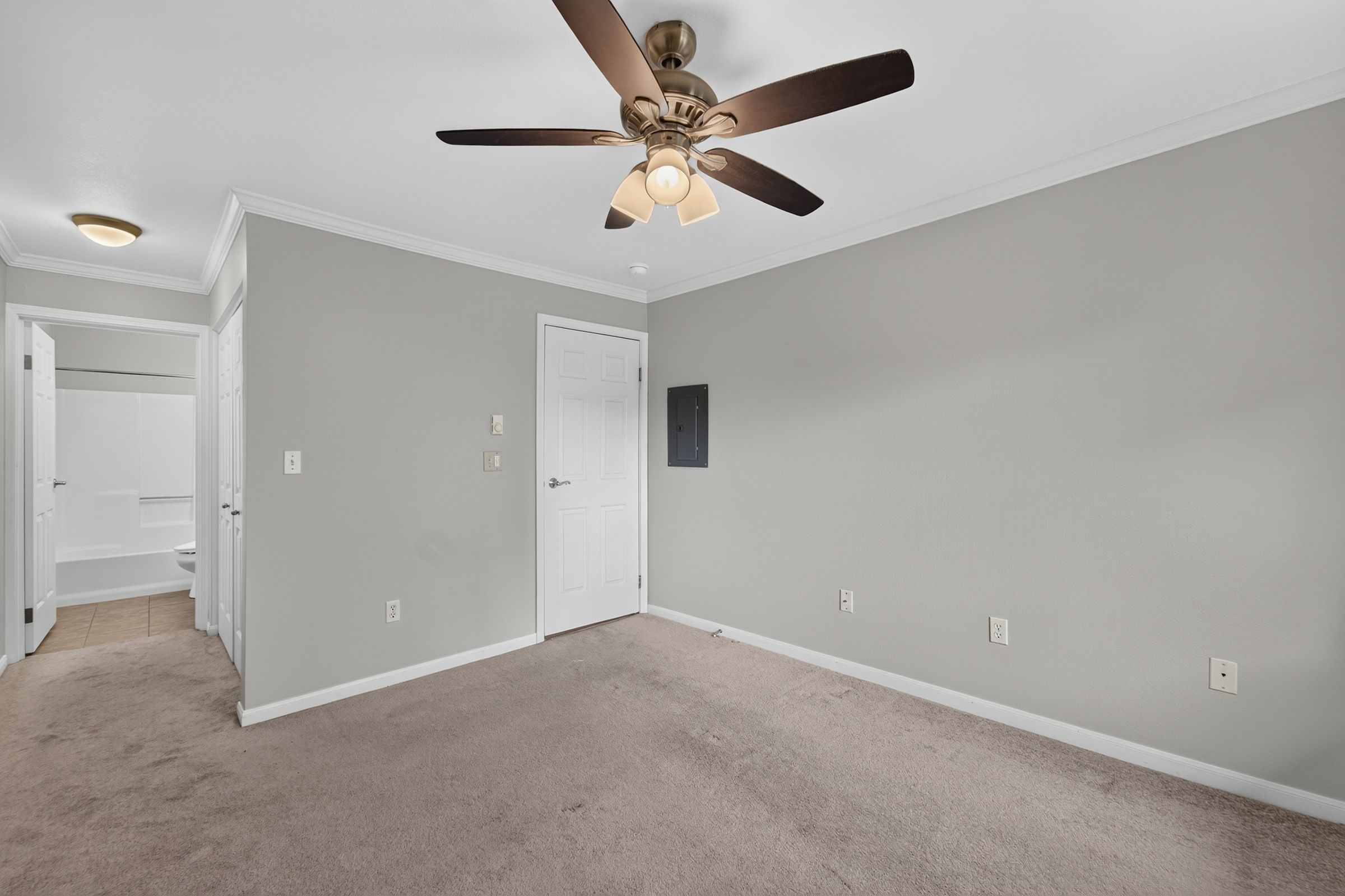  Two Bedroom Condo in the Heart of Downtown Milwaukee - 物件實景
