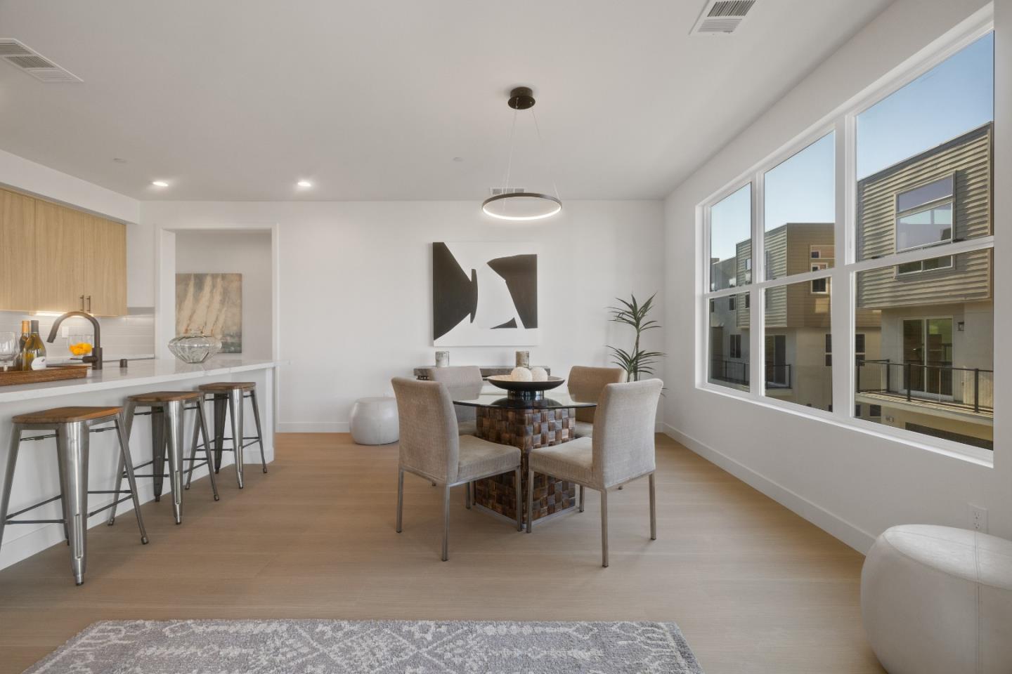 Pacifica, California, 94044, United States, 4 Bedrooms Bedrooms, ,4 BathroomsBathrooms,Residential,For Sale,2003276