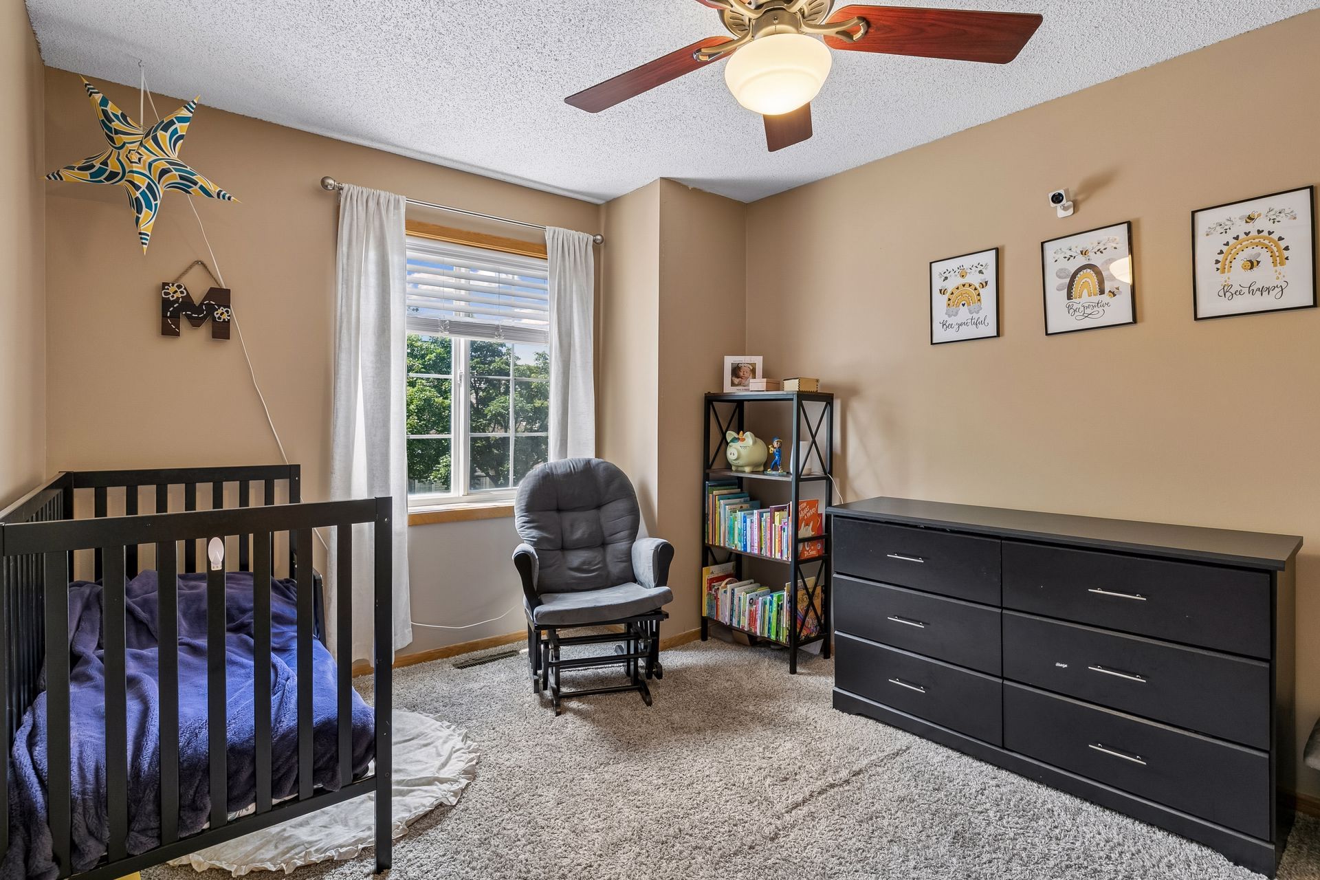  Private Woodland Townhome Near Parks and Recreation - 物件實景