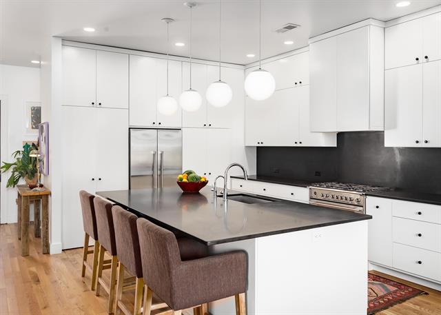 Florence, Alabama, 35630, United States, 4 Bedrooms Bedrooms, ,4 BathroomsBathrooms,Residential,For Sale,1988218