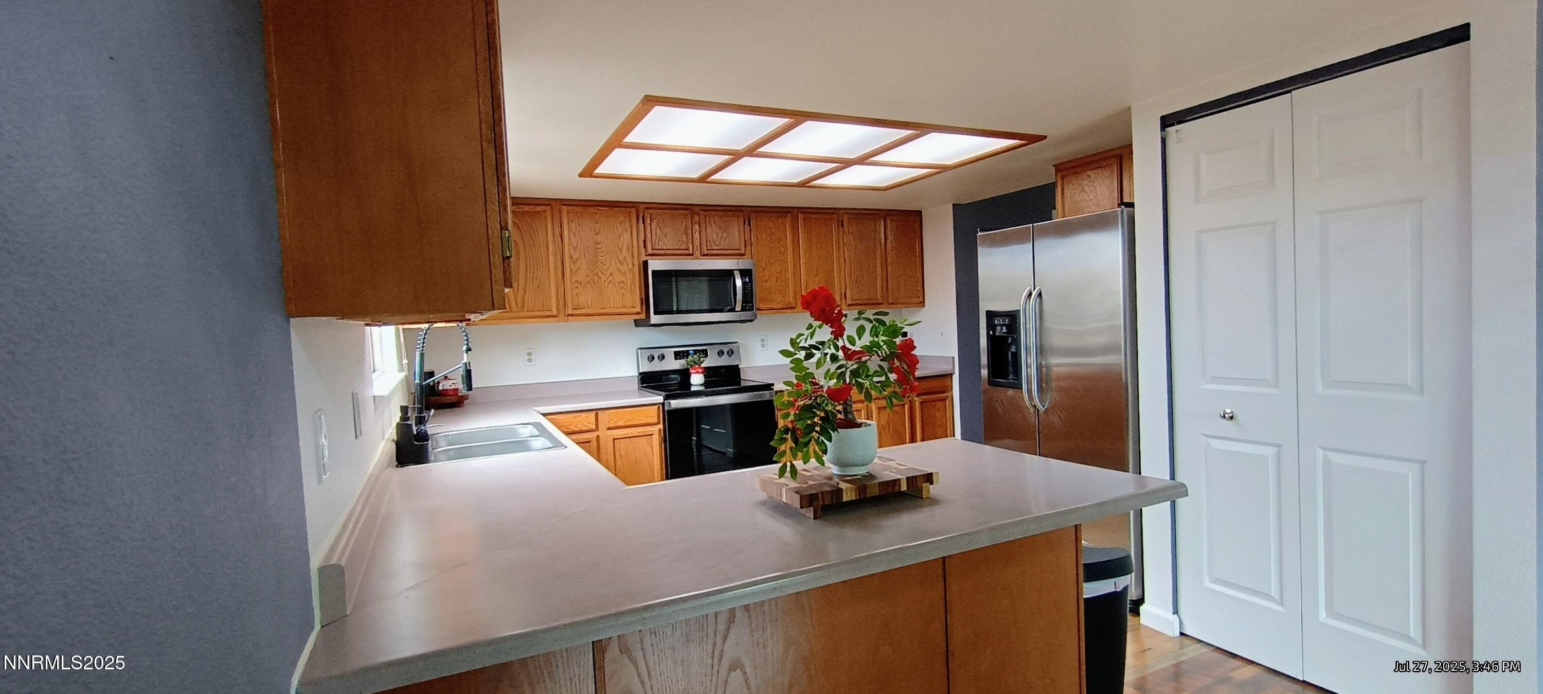 Spanish Springs, Nevada, 89436, United States, 3 Bedrooms Bedrooms, ,3 BathroomsBathrooms,Residential,For Sale,1982053