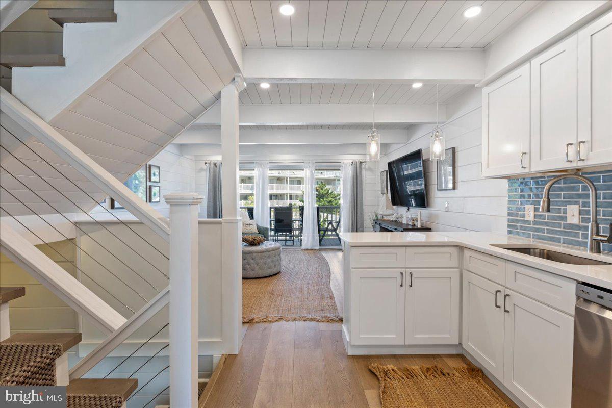 Ocean City, Maryland, 21842, United States, 4 Bedrooms Bedrooms, ,4 BathroomsBathrooms,Residential,For Sale,1989462