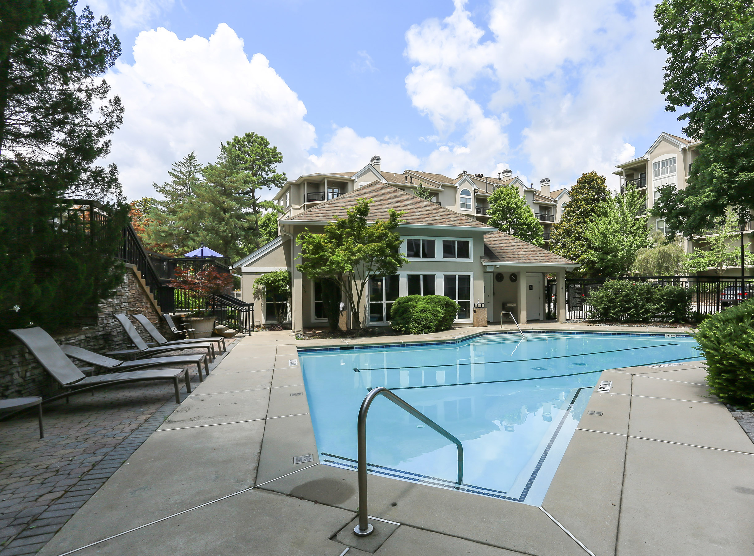  Bright and Inviting Condo in Sought-after River West Community - 物件實景