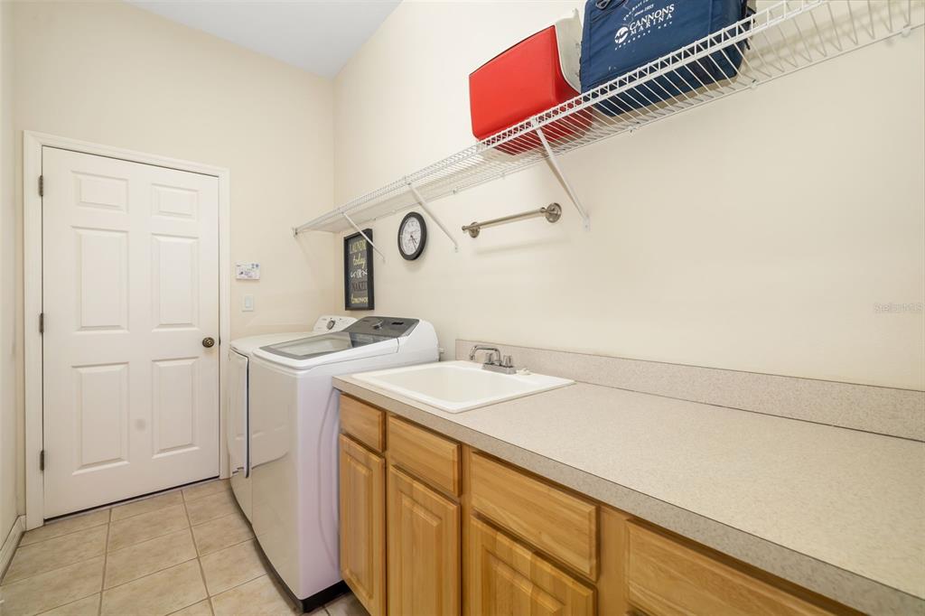Bradenton, Florida, 34212, United States, 4 Bedrooms Bedrooms, ,3 BathroomsBathrooms,Residential,For Sale,1805204