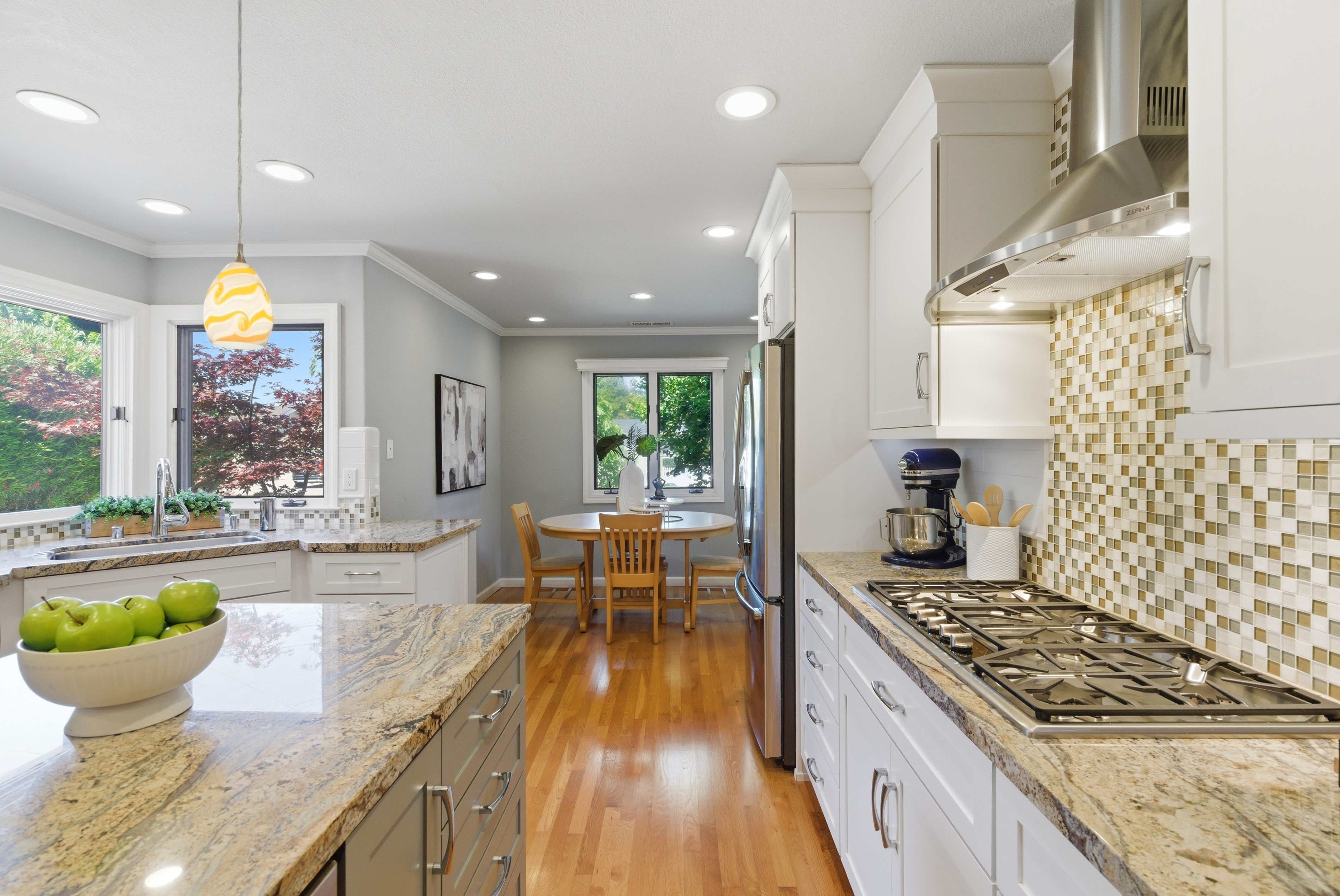  Elegant Single-Story Living on a Premier Corner Lot in Monte Sereno - 物件實景